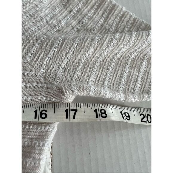 3/$15 or 5/$20 Loft size XS lightweight pullover 3/4 sleeve sweater - Picture 6 of 8